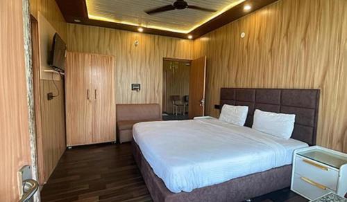 Bullawala Apartamento | FabHotel Doon Classic Homestay