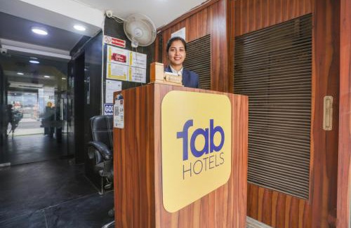 Janakpuri Hotel | FabHotel Gold Inn Janakpuri