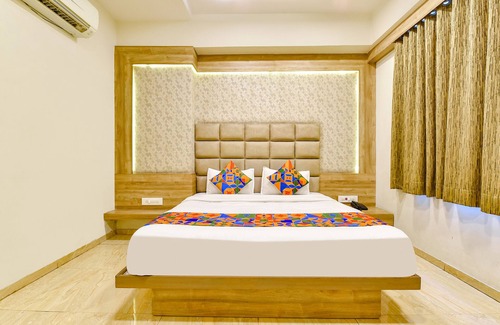 Ahmedabad Hotel | Fabhotel Hill Park
