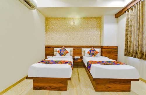 Ahmedabad Hotel | Fabhotel Hill Park