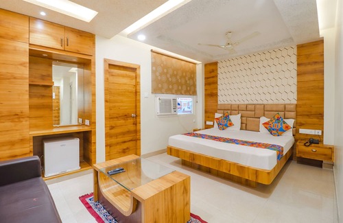 Danapur Hotel | Fabhotel Holiday Grand