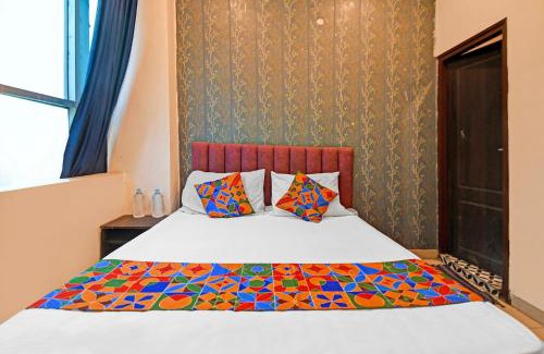 Gomti Nagar Hotel | FabHotel Insight Inn