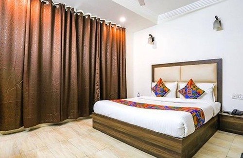 Chittaranjan Hotel | FabHotel JPM The Grand Bella