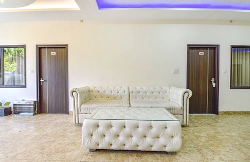 Kishangarh Hotel | FabHotel Jugnu