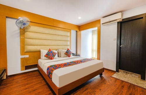 Bengaluru Hotel | FabHotel JVH