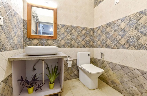 Dehradun Hotel | Fabhotel Kk Residency