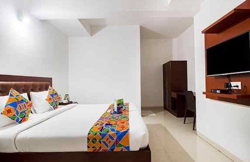 Somajiguda Hotel | FabHotel Limestone Suites