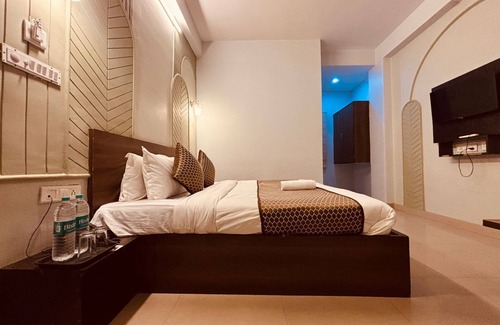 Durgapura Hotel | Fabhotel Majestic Heights