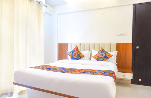 Kharadi Hotel | Fabhotel Majestic Luxurious
