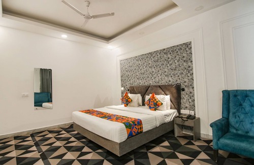 New Delhi Hotel | Fabhotel Marritt Grand