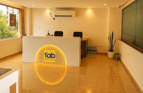 Kondapur Hotel | FabHotel Maski Suites - Nr KIMS Hospital Kondapur