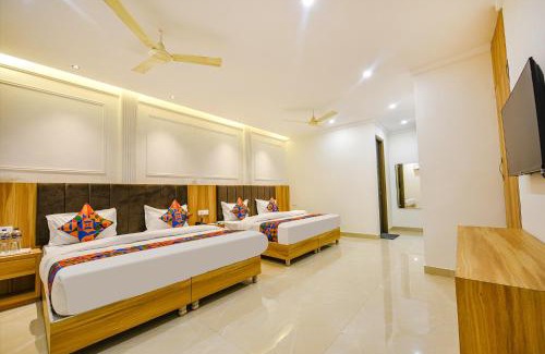 Amritsar Hotel | FabHotel Midway