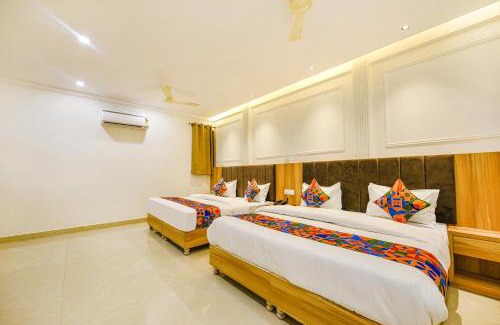 Amritsar Hotel | FabHotel Midway
