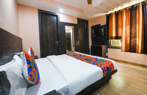 South West Hotel | Fabhotel Moon Light