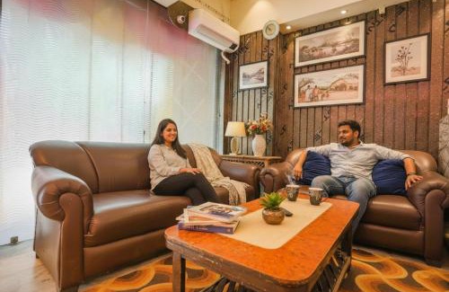 Kanpur Hotel | FabHotel Naman
