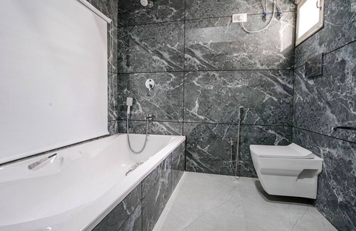Vashi Hotel | Fabhotel New 7 Star