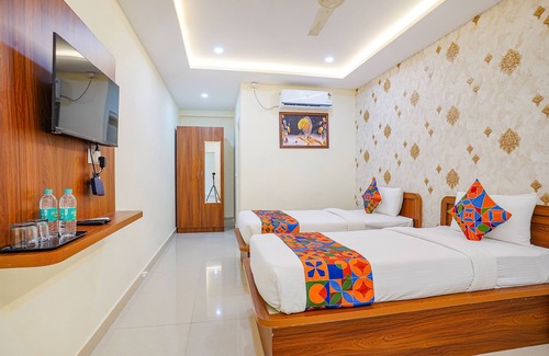 Krishnarajapura Hotel | FabHotel Partha Residency