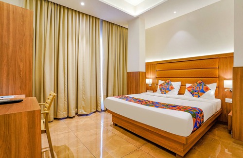 Rabale Hotel | Fabhotel Prime Landmark Aura