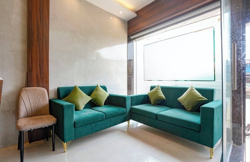Kurla West Hotel | FabHotel Prime Palm Grove