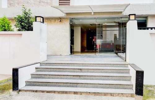 Gachibowli Hotel | FabHotel Prime Veeraj Suites- Nr Skyview10, Lumbini Avenue, Gachibowli