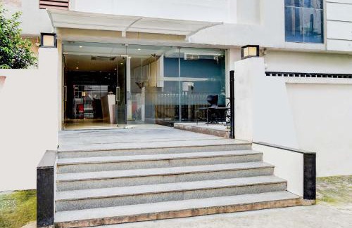 Gachibowli Hotel | FabHotel Prime Veeraj Suites- Nr Skyview10, Lumbini Avenue, Gachibowli