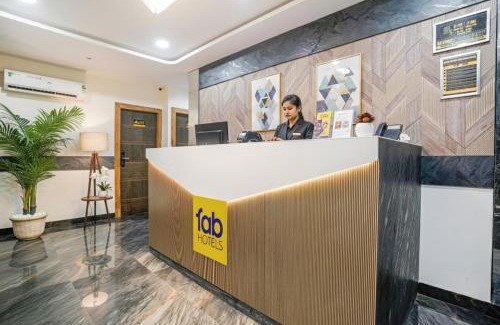 Jogeshwari West Hotel | FabHotel Riza International - Nr Nesco Exhibition Centre