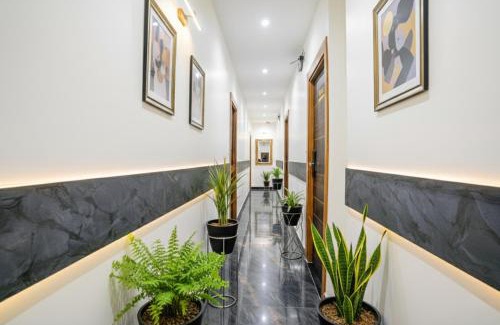 Jogeshwari West Hotel | FabHotel Riza International - Nr Nesco Exhibition Centre