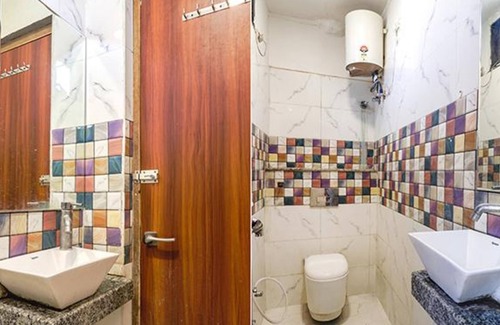 Gwalior Hotel | Fabhotel Royal Aanandam