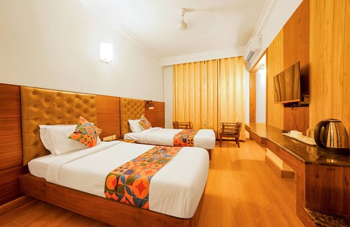 Vijaya Nagar Hotel | Fabhotel Royale Basant Residency