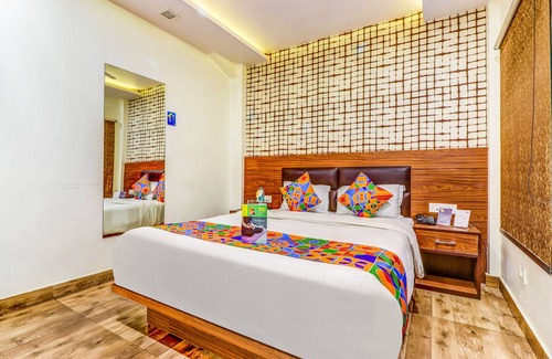 Kanpur Hotel | FabHotel Sain Dass
