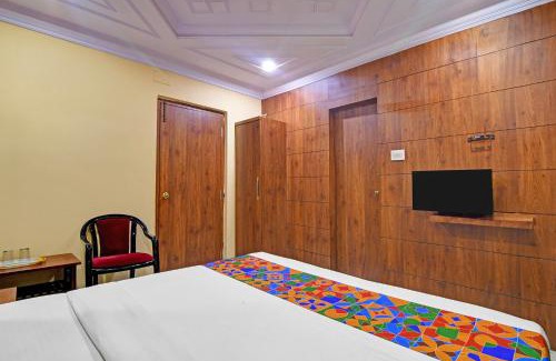 Taltala Hotel | FabHotel Samrat
