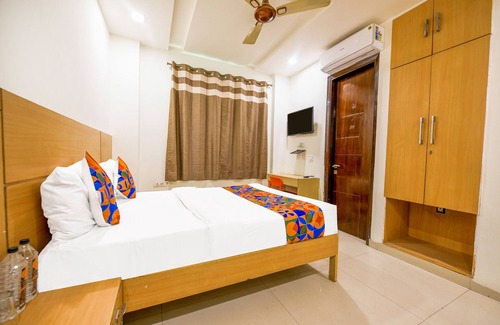 Rohini Hotel | Fabhotel Silver Crown I
