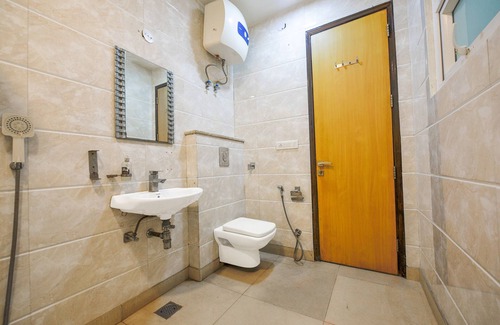 Rohini Hotel | Fabhotel Silver Crown I
