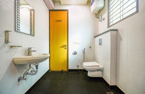 Rohini Hotel | Fabhotel Silver Crown I