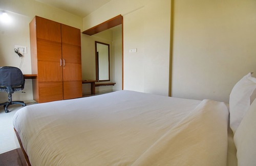 Kharadi Hotel | FabHotel Sky Vista Inn