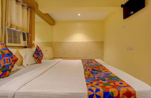 Navi Mumbai Hotel | FabHotel Starwood Residency - Behind BMW Car Showroom