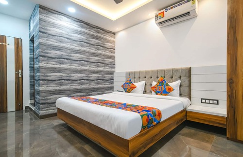 Rau Hotel | Fabhotel Stay Well