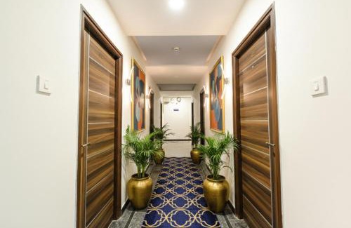 Kondapur Hotel | FabHotel The Botanica- Nr Hmwssb Kondapur section office-Masjid Banda, Kondapur