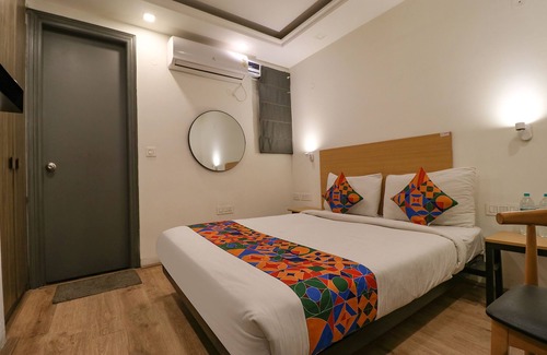 New Delhi Hotel | Fabhotel The Chaitanyas
