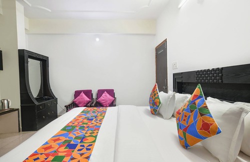 Kolar Road Hotel | Fabhotel The Krishnayan