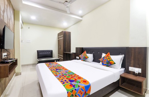 Danapur Hotel | Fabhotel The Kumar Inn