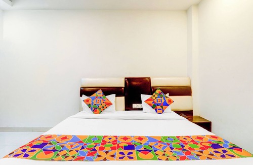 Gomti Nagar Hotel | Fabhotel Travellers