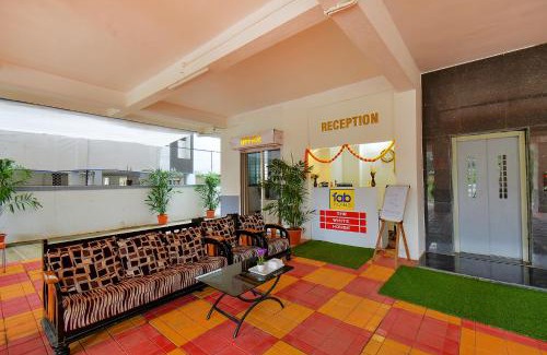 Nanded Hotel | FabHotel White House - Nr Sinhagad speciality Hospital