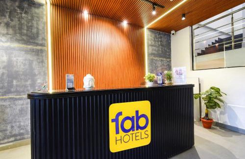 Kondapur Hotel | FabHotel White Ridge-SIa Life Hospital, Kondapur