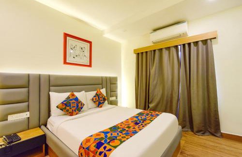 Kondapur Hotel | FabHotel White Ridge-SIa Life Hospital, Kondapur