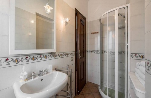 Marino Cama Y Desayuno | Fabiola Bed & Breakfast