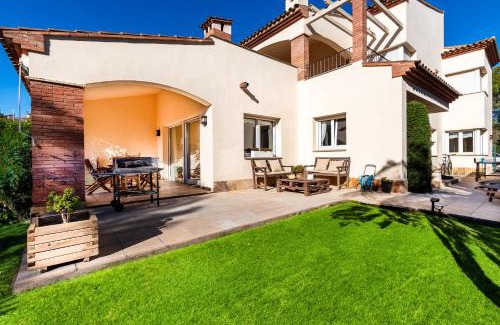 Bonmont Terres Noves Casa | Fabulosa Saxum : entre mar y montañas