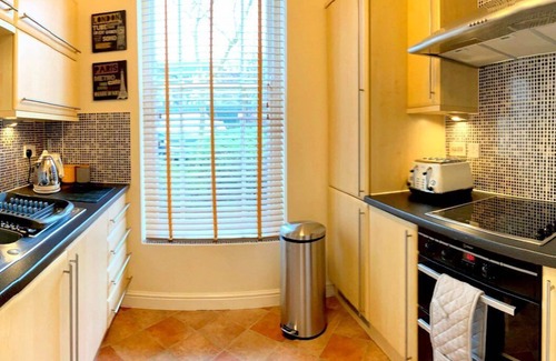 Belper Apartamento | Fabulous 2 bed Ground floor apartment in former Convent, easy walk into Belper