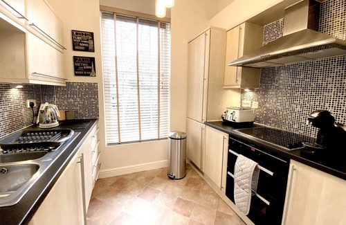 Belper Apartamento | Fabulous 2 bed Ground floor apartment in former Convent, easy walk into Belper