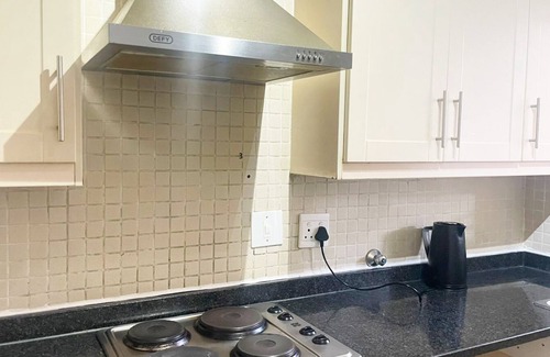 Greater Johannesburg Metropolitan Area Apartamento | Fabulous 2-Bedroom Apartment in Randburg
